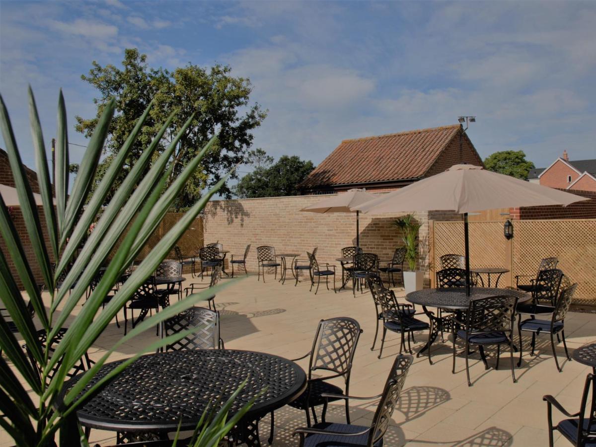 The Bird In Hand Ashwellthorpe Exterior foto